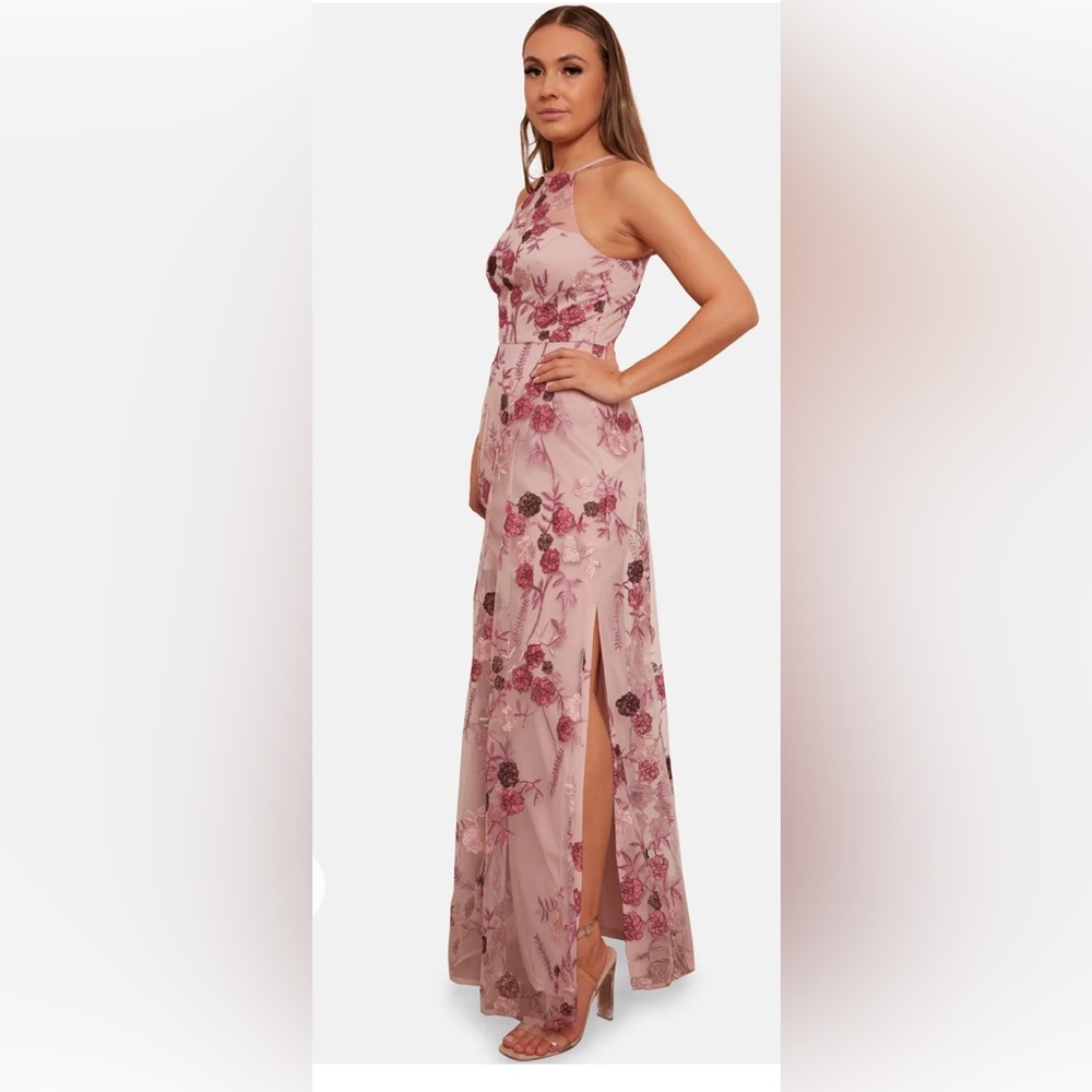 Chi Chi London Floral-embroidered woven maxi dress Pink - Picture 5 of 9